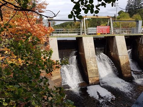 hotels in burk's falls ontario|THE 5 CLOSEST Hotels to Burk's Falls Welcome Centre.